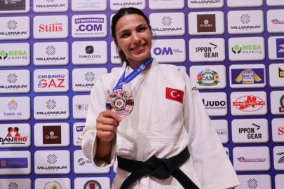 BEUN Spor Bilimleri Fakültesi Öğrencisi Vandemir’den Avrupa üçüncülüğü