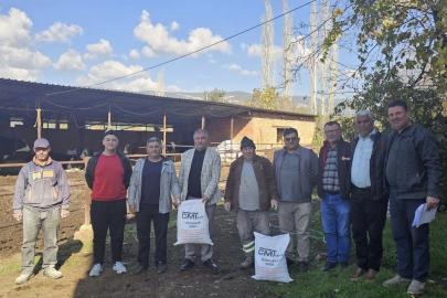 Beyağaç Belediyesi şap hastalığına karşı üreticilere kireç dağıttı