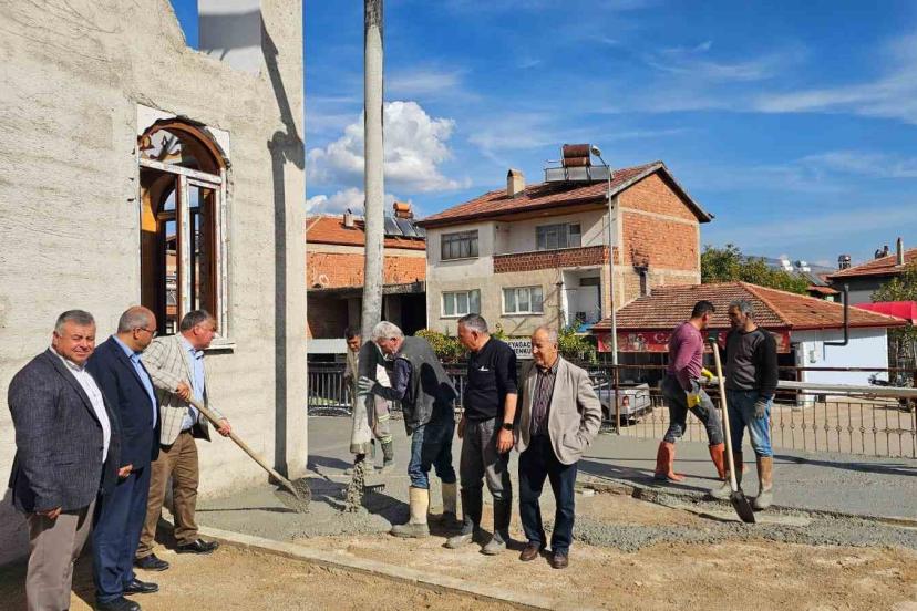 Beyağaç Çarşı Cami inşaatı sona yaklaştı