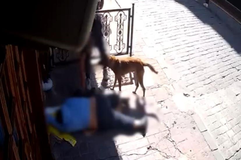 Beyoğlu’nda "pes" dedirten olay: Sara nöbeti sonrası bayılan adamın telefonunu çaldılar