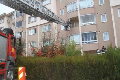 Beyşehir’de binada yangın paniği