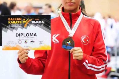 Bilecikli Sporcu Elif Azra Yıldırım Balkan üçüncüsü oldu