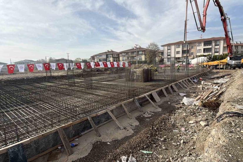 Bin 110 metrekare alana dev spor kompleksi