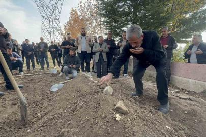 Bir hafta sonra cesedi bulunan Veysel son yolculuğuna uğurlandı
