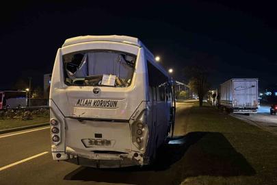 Bolu’da üç servis midibüsü çarpıştı: 11 yaralı