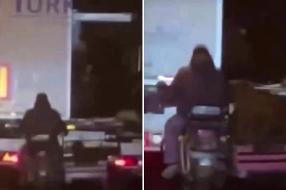 Böyle hırsızlık görülmedi: Seyir halindeki tıra yaklaşıp içindeki koyunları çaldılar