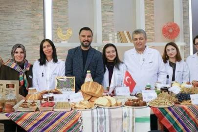 BŞEÜ öğrencileri Bilecik ürünlerini tanıttı