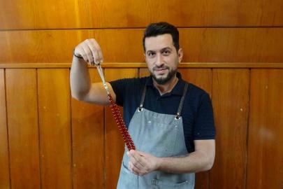 Bu tespihlerin fiyatı dudak uçuklatıyor