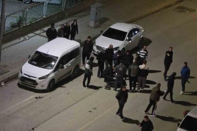 Bursa’da motosiklet sürücüsü 3 araca çarpıp yaralandı