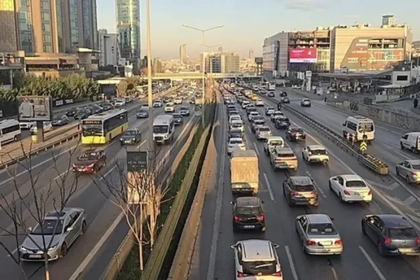 Bursa’da Trafik Çilesi: Göç, Sanayileşme ve Yetersiz Altyapı