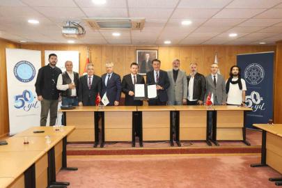 BUÜ ve Osmangazi Belediyesi "Karagöz"ü uluslararası platforma taşıyacak