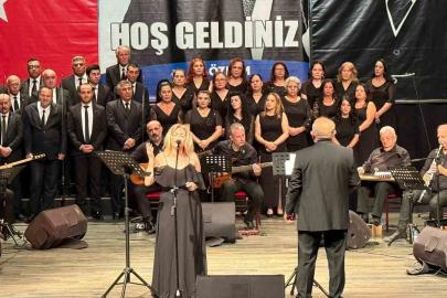 Büyükşehir, Atatürk’ü türkülerle andı