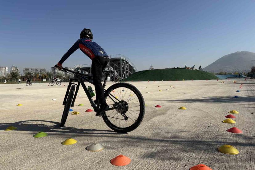Büyükşehir’den yeni adrenalin merkezi: İç Anadolu’da tek olan parkurda BMX spor okulu