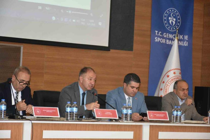 Çakmur: Başarılarımızı takım ruhu ile elde ediyoruz