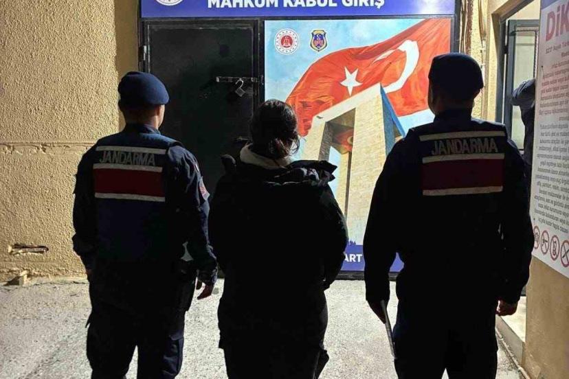 Çanakkale’de jandarma denetimleri: 8 tutuklama