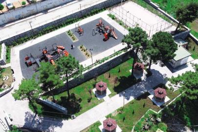 Canik’te aydınlatma ve park çalışmaları