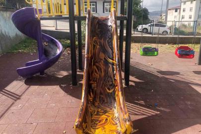 Canik’te parklara zarar verildi