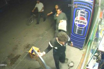 Çekirdek çitlerken telefonu çaldı: "Şeytana uydum" dedi