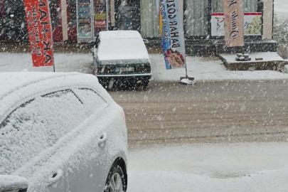 Çelikhan ilçesine yılın ilk kar yağışı başladı