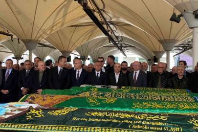 CHP Genel Başkanı Özel, 27. Dönem Milletvekili Turan Aydoğan’ın annesinin cenazesine katıldı