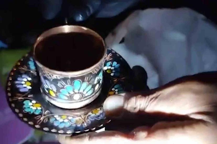 Çöp çöp dolaşıyorlar, buldukları ise servet değerinde