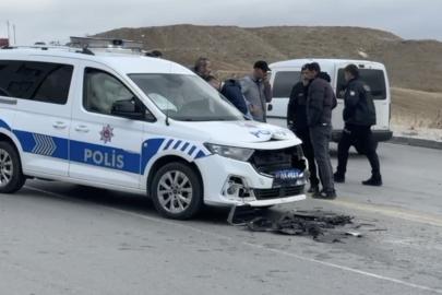 Çorum’da ekip aracı ile hafif ticari araç çarpıştı: 1 polis yaralı
