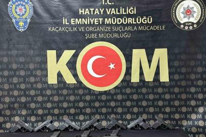 Çuvaldan 10 ruhsatsız tabanca çıktı