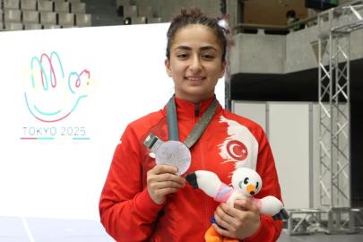 Deaflympics 2025’te ilk madalya Buse Tıraş’tan geldi