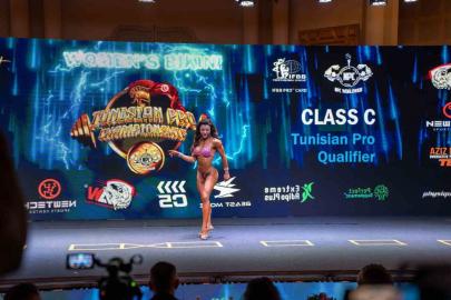 Denizlili sporcu, vücut geliştirmede IFBB Pro Card sahibi oldu