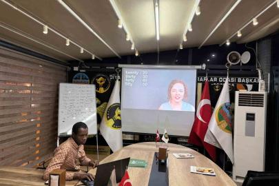 Diyarbakır Kuyumcular Odasından bir ilk: Esnafa ücretsiz İngilizce eğitimi başladı