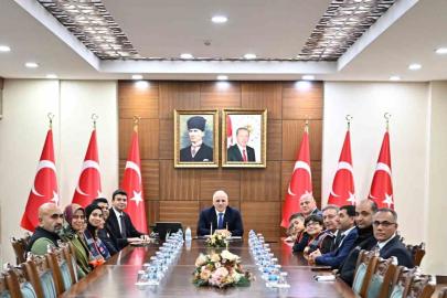 Diyarbakır’da Gazze için toplanan 24 milyon lira AFAD’a teslim edildi