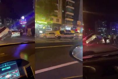 Diyarbakır’da ilginç kaza: Araç, başka bir aracın üzerine çıktı