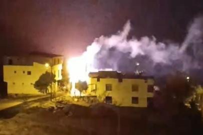 Diyarbakır’da trafo bomba gibi patladı