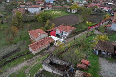 Düşen kargo uçağında kahreden tesadüf, çocukluk arkadaşıyla aynı gün şehit düştü
