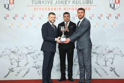 Eğil Belediye Başkanlığı koşusunu ‘Menabinoğlu’ kazandı