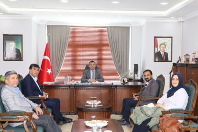 Eğitimcilerin talepleri Demirci’de masaya yatırıldı