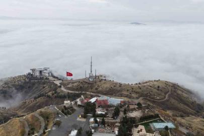 Elazığ sis denizinde kayboldu, ortaya kartpostallık görüntüler çıktı