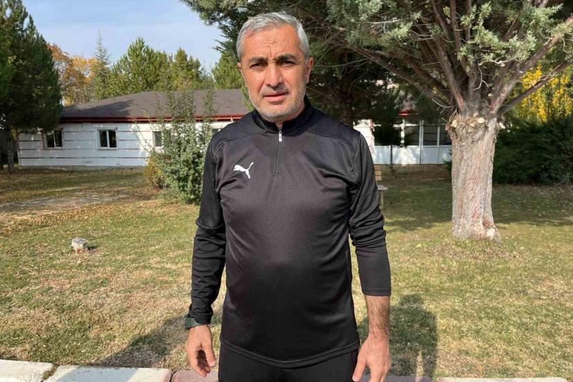 Elazığspor Teknik Direktörü Sarıgül: "Devre arasına kadar en iyi sonuçları almak istiyoruz"