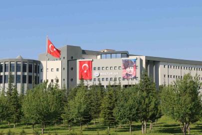 Erciyes Üniversitesi; 2025 CWTS Leiden dünya sıralamasında yükselişini sürdürüyor