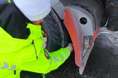 Erzincan’da zorunlu kış lastiği denetimi yapıldı