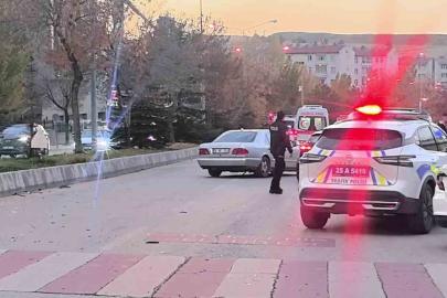 Erzurum’da iki otomobil çarpıştı: 3 yaralı