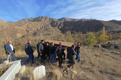 Erzurum’da katledilen kadın, gözyaşları ve dualarla uğurlandı