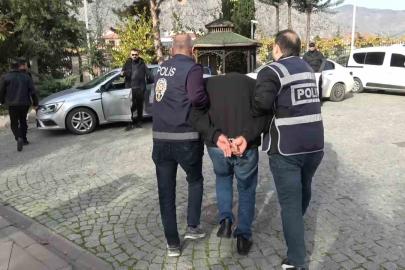 Evinde ölü bulunmuştu: Cinayeti 8 ay sonra DNA örneği aydınlattı