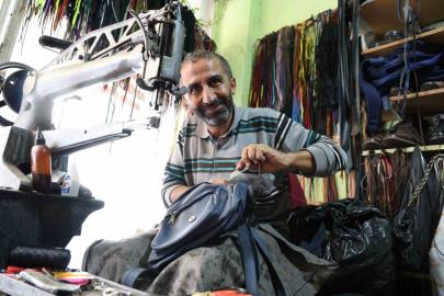 "Fakirin atlayışı da fakir" videosu viral olan ayakkabı boyacısı: "Çocuklarımı mutlu etmek için her yıl tatile giderim"