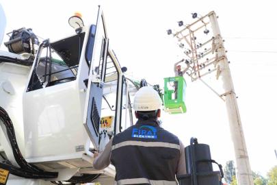 Fırat EDAŞ, zorlu kış şartlarına karşı sahada önlemlerini aldı