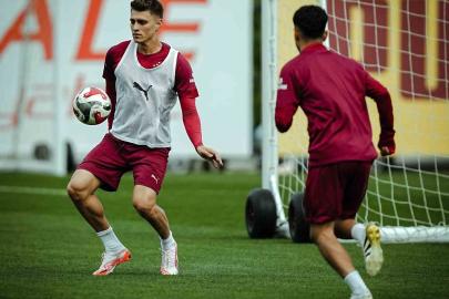 Galatasaray, Fenerbahçe derbisi hazırlıklarına başladı