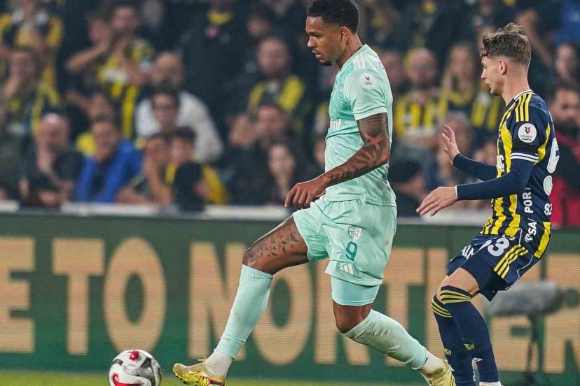 German Onugkha gollerine devam ediyor