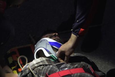 Gümüşhane’de arkadaşıyla gezintiye çıkan erkek hemşire kayalıklardan düştü