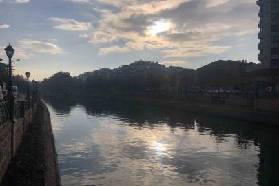 Güneş ve Porsuk Çayı’nın uyumu ortaya kartpostallık görüntüler çıkardı