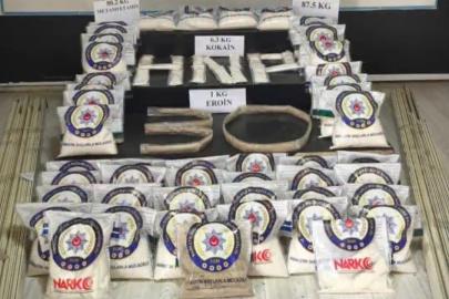Hakkari’de 87 kilo 500 gram uyuşturucu ele geçirildi